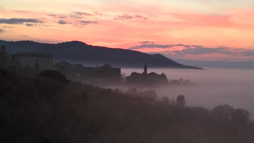 Piccolo Relais Galletto Di Marzo Spa E Relax Solo Per Due Paciano ภายนอก รูปภาพ